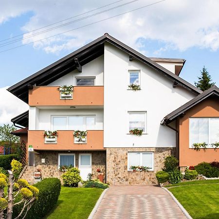 Apartma Tia 2 Zreče Exteriör bild